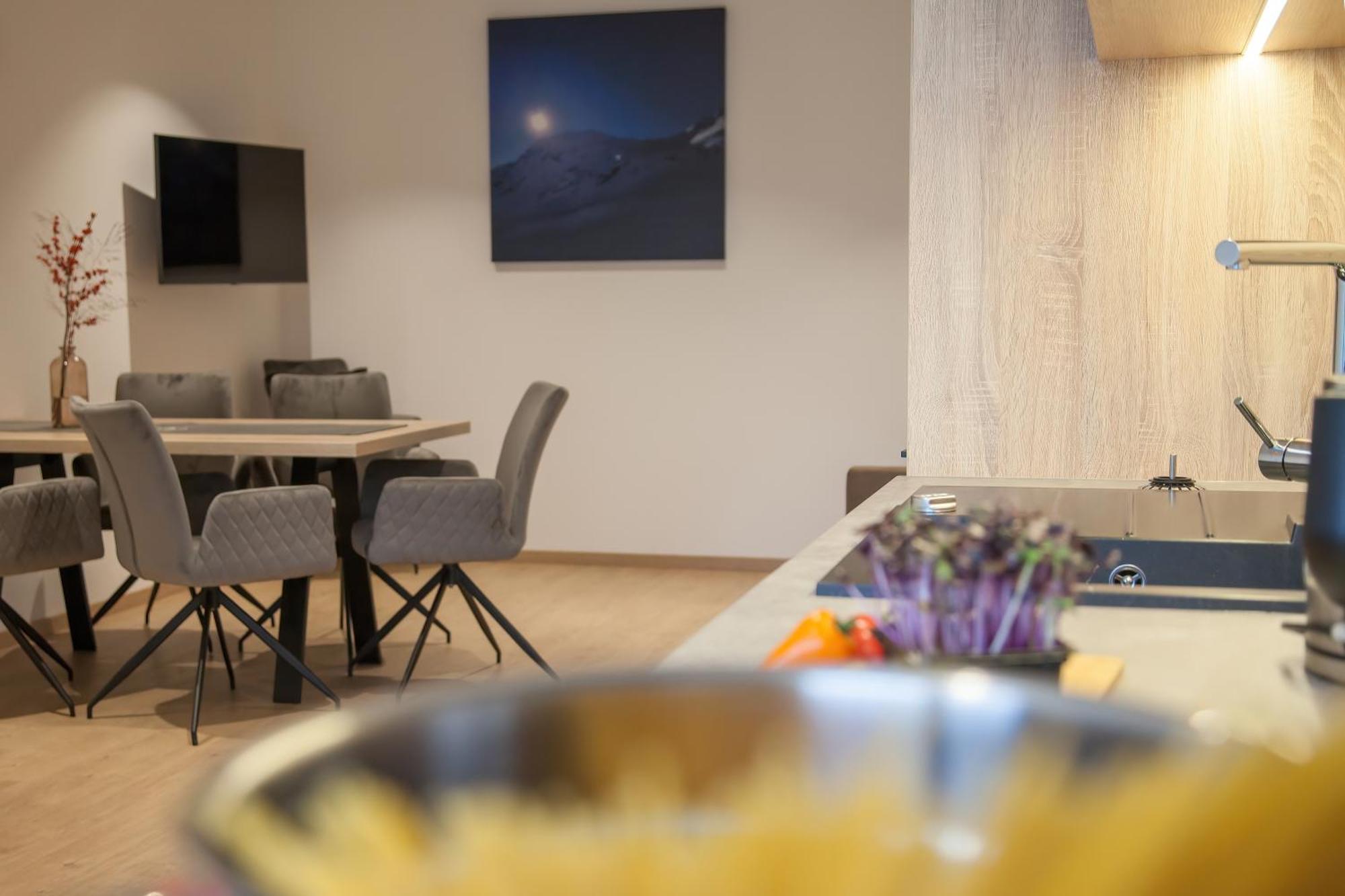 Apartment Serles Нойштіфт-ім-Штубайталь Екстер'єр фото